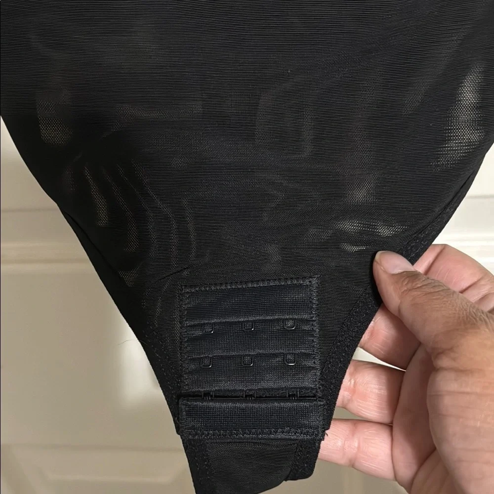 Black one piece thong shapewear - Picture 3 of 7